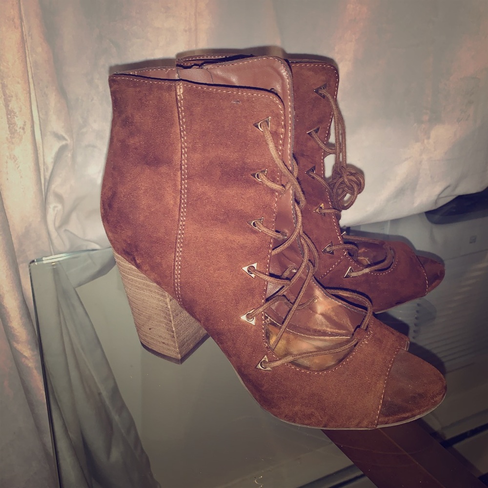 Carlos Santana brown open booties
